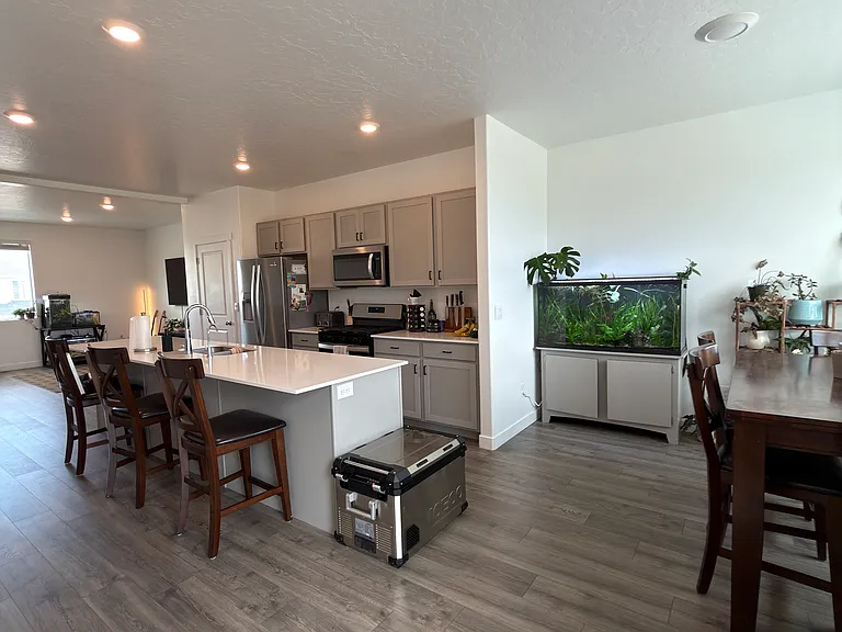 833 E Skiff Way — Photo 6
