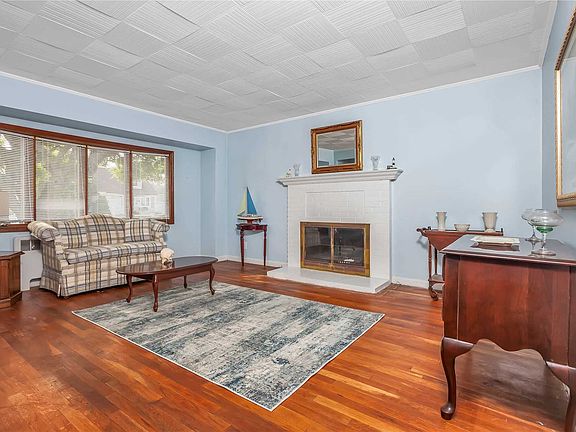 4th image of 231 Carol Dr
