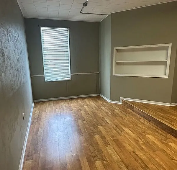 304 W Church St — Photo 16