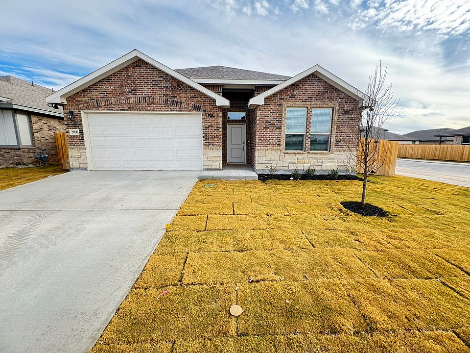 1st image of 2100 Somerset Dr