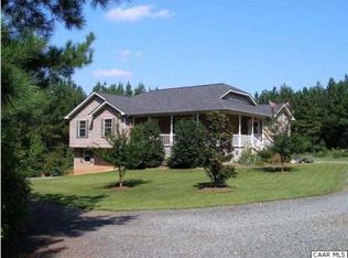 136 Beaver Pl, Scottsville, VA 24590