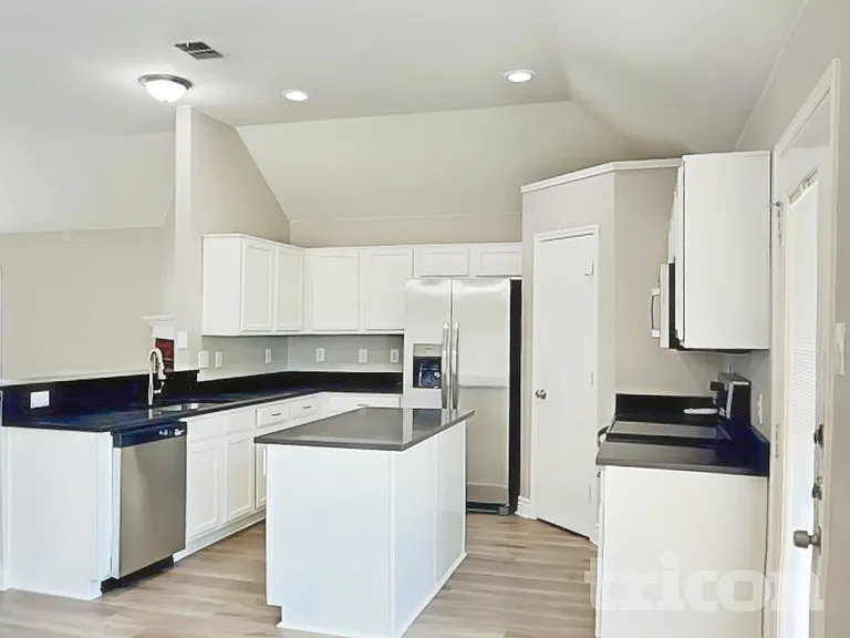 1000 Trinidad Dr — Photo 5