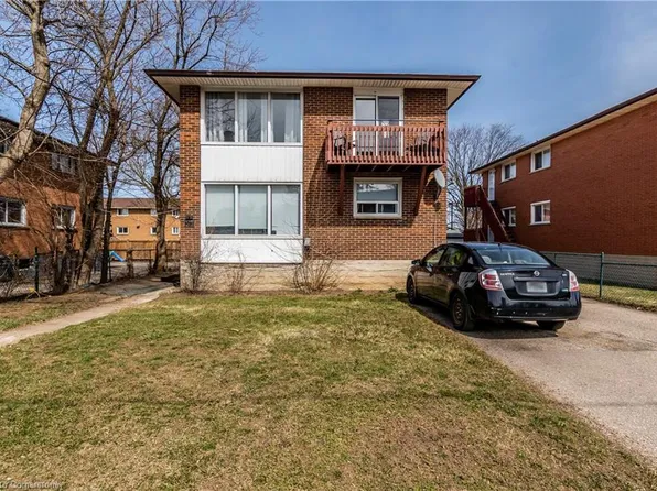 305 Lorne Ave, Kitchener, ON N2M 3Y9