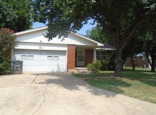 2204 NW 40th St, Lawton, OK 73505