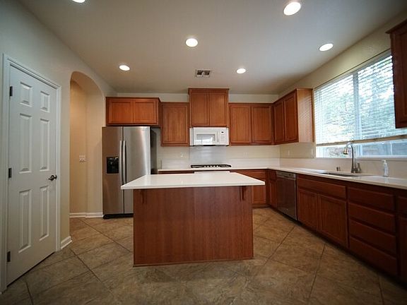 5th image of 7016 Kelmscott Ln