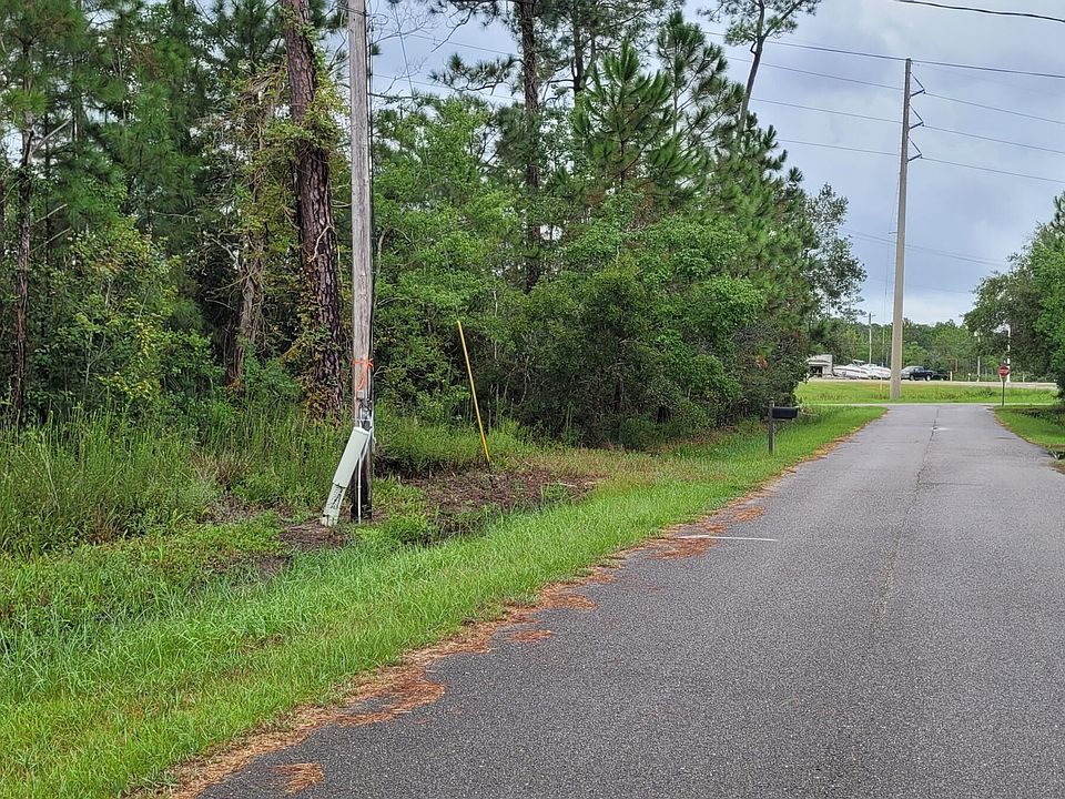 2nd image of 0 Glenn St #18