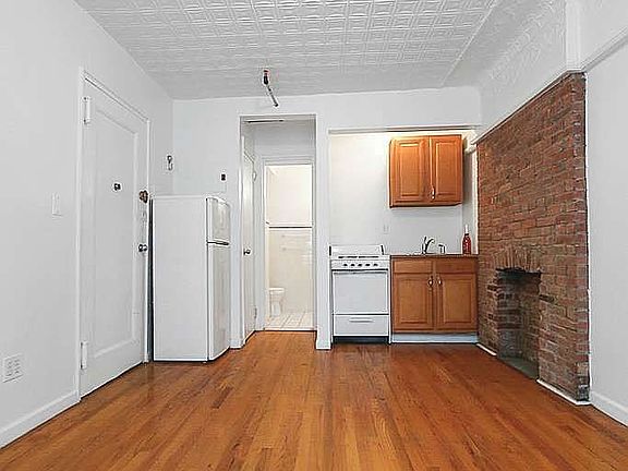 3rd image of 555 W 152nd St APT 1A