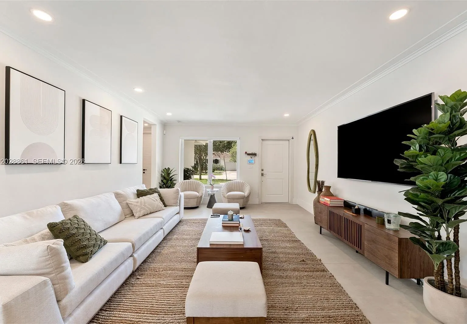 Coral Gables Crafts Sec — Photo 4