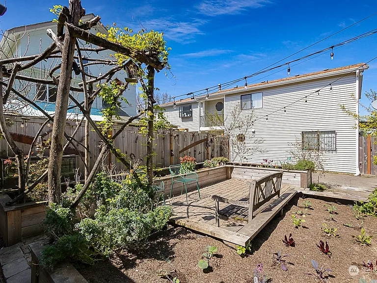 3014 21st Ave S — Photo 2