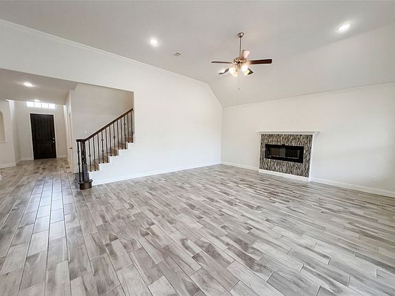 3rd image of 1820 Bertino Way