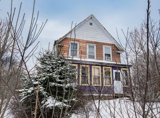 9 2nd St, Milo, ME 04463