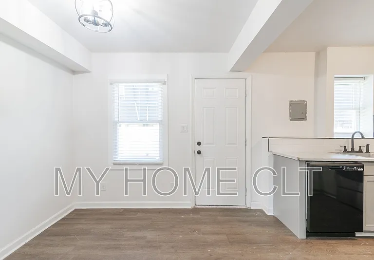 931 Cantwell St #1 — Photo 6