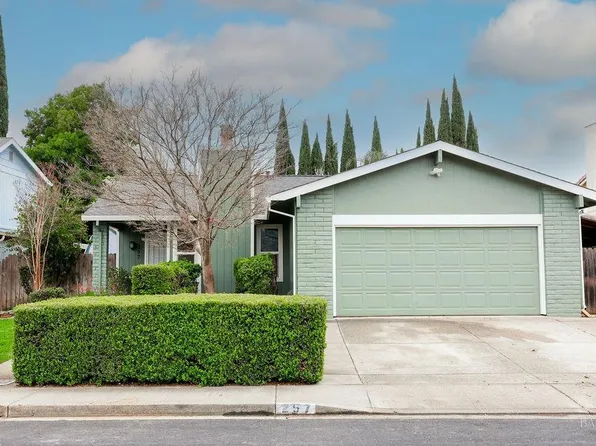 257 Brookdale Drive, Vacaville, CA 95687