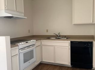 1801 S Real Rd UNIT 4, Bakersfield, CA 93309