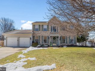 71 Parry Dr, Hainesport, NJ 08036