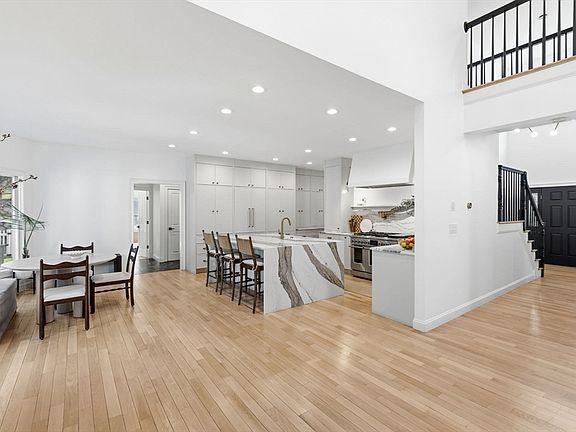5th image of 6 Sandy Hill Rd
