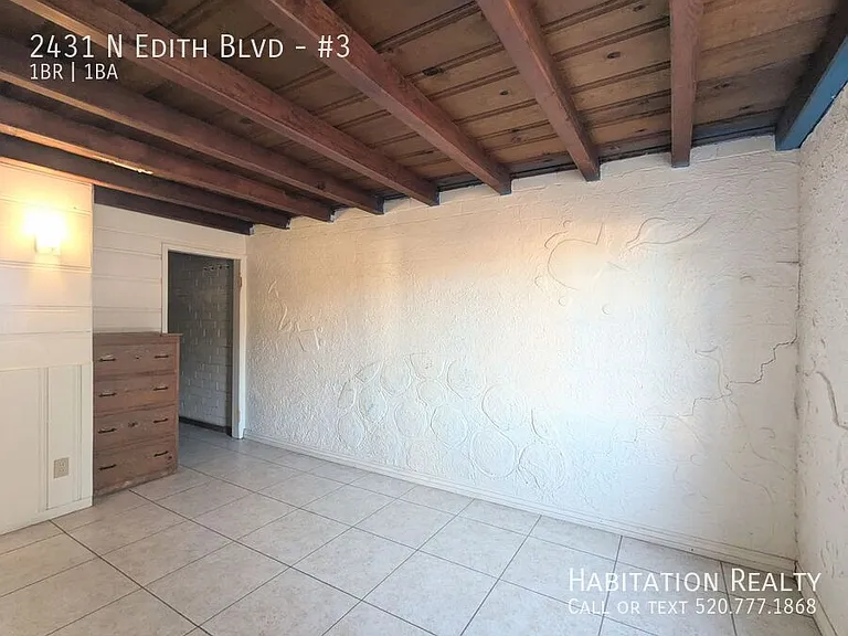 2431 N Edith Blvd #3 — Photo 8