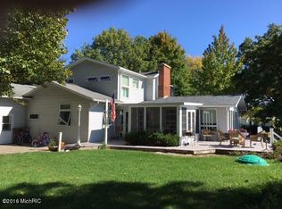 26933 N Shore Dr, Sturgis, MI 49091
