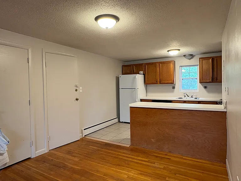 29 Arlington Rd #6 — Photo 10