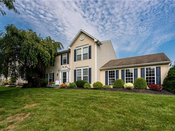 1 Knights Cir, Baldwinsville, NY 13027