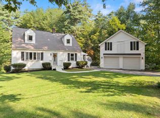 96 Harriman Hill Rd, Raymond, NH 03077