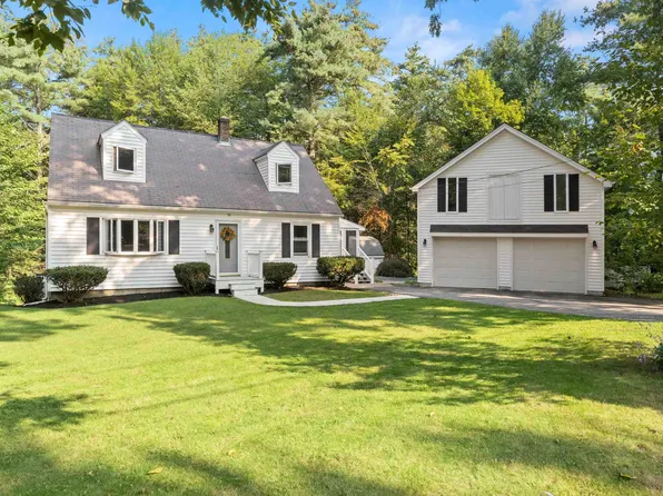 96 Harriman Hill Road, Raymond, NH 03077