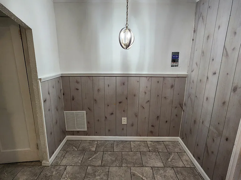 122 Moffatt Ave — Photo 15