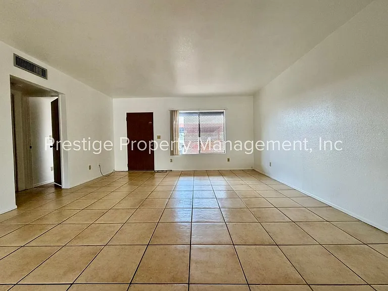 1438 N Alamo Ave #1-7 — Photo 7
