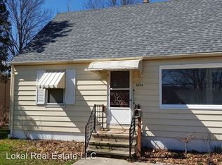 2234 Glenridge Rd, Euclid, OH 44117