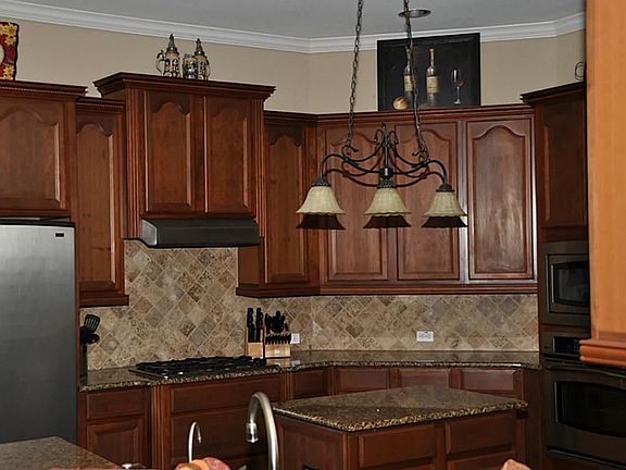 4th image of 7722 New Forest Ln