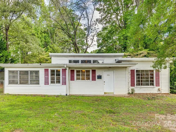 106 W Gregg St, Fort Mill, SC 29715