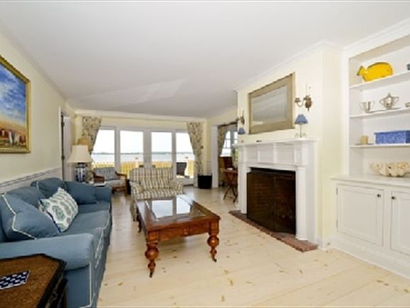 4th image of 1421 Meadow Ln