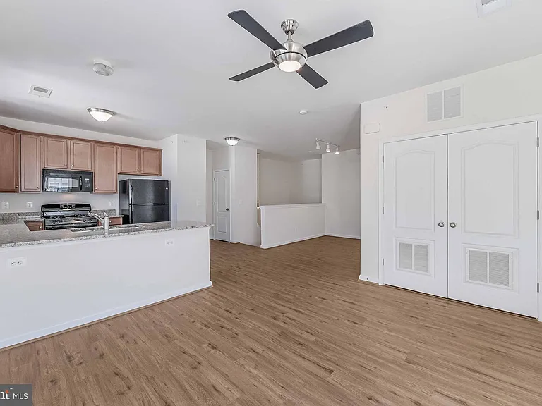42235 San Juan Ter #303 — Photo 14