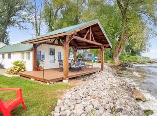 5025 Lake Rd #1, Williamson, NY 14589