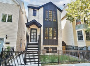 2636 N Marshfield Ave, Chicago, IL 60614