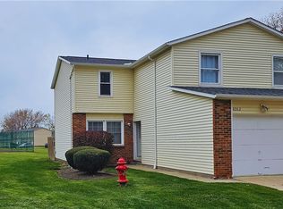 8262 Lancaster Dr, Mentor, OH 44060