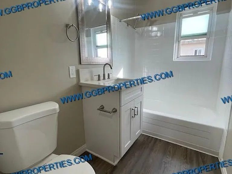 8160-8168 Orangewood Ave — Photo 6