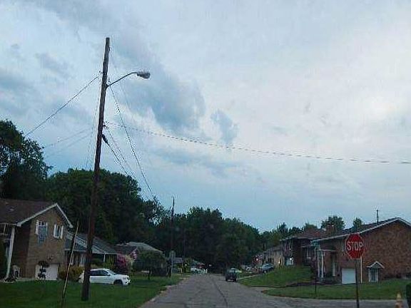 5th image of 1854 Plum St