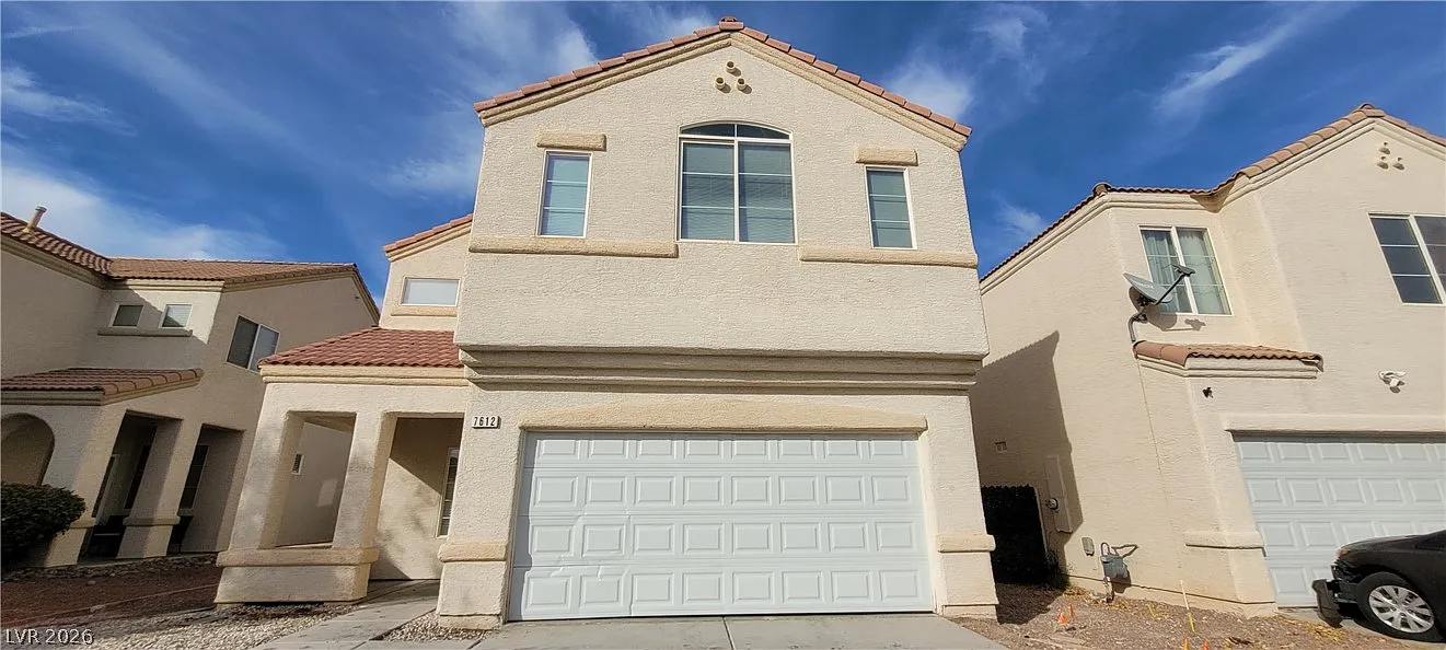 5 bed, 2.5 bath, 2381 sqft, $2,059 — Photo 1