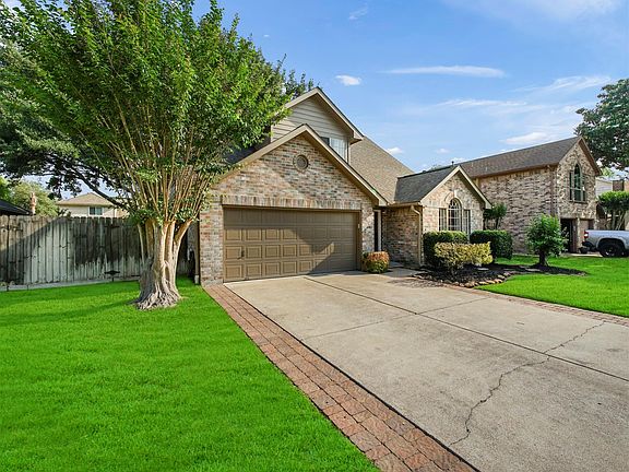 2nd image of 21446 Park Timbers Ln