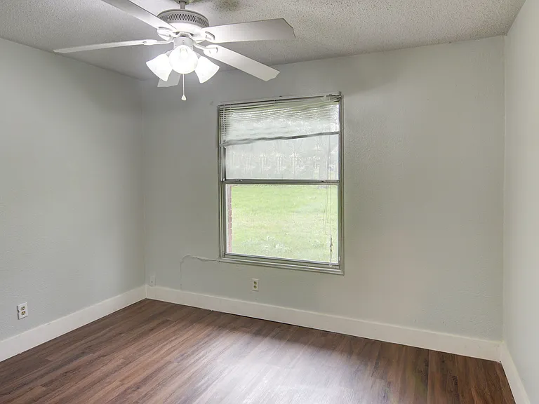 5413 Wedgwood Dr — Photo 14
