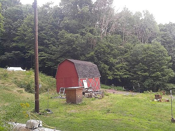 4th image of 5 Buck Ln