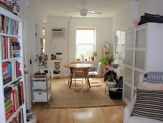 Rented by Carroll Gardens Realty | media 7