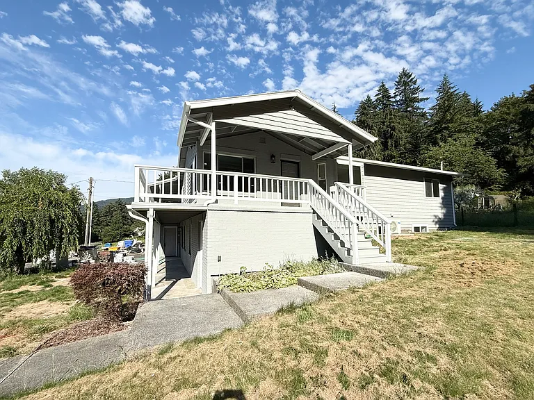11826 171st Pl SE #A — Photo 1
