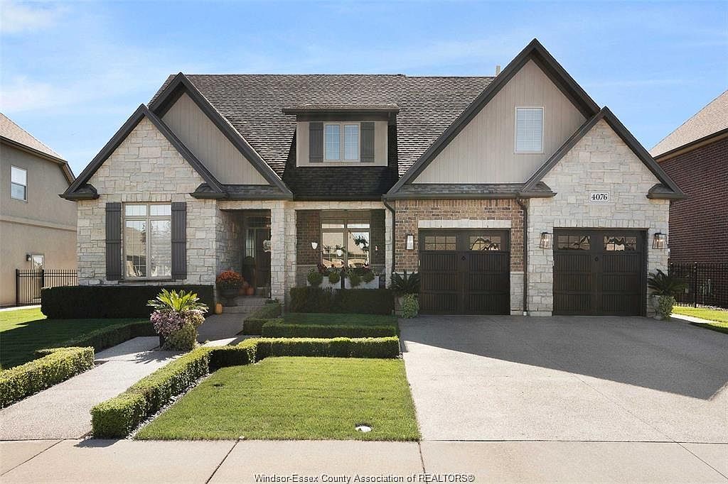 4076 Saint Francis Cres