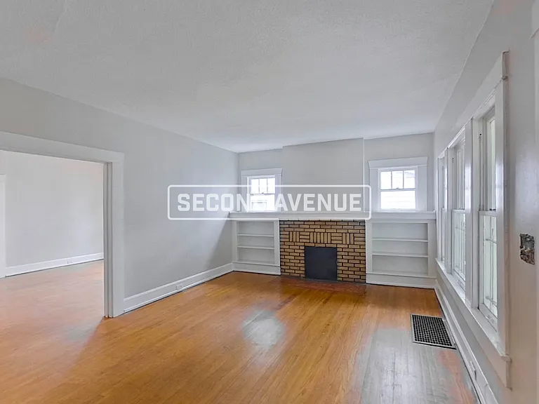 4105 Avenue Q — Photo 5