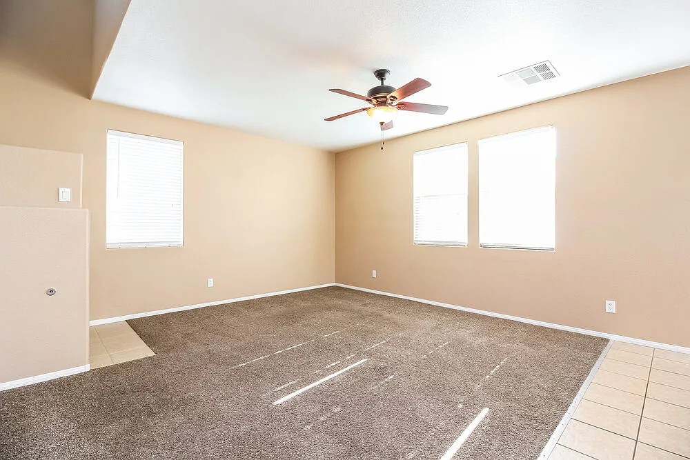 5 bed, 3.0 bath, 2544 sqft, $2,715 — Photo 3