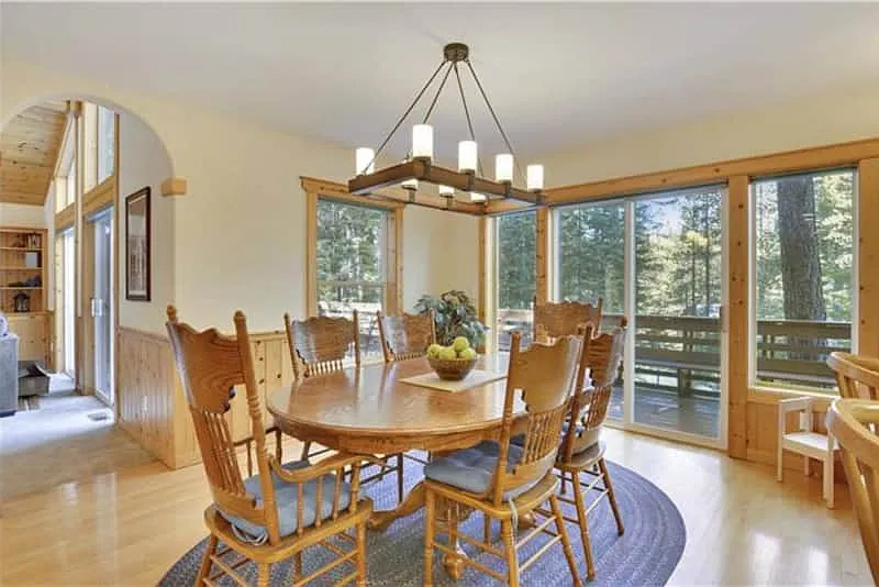 4 bed, 2400 sqft, $6,000 — Photo 4