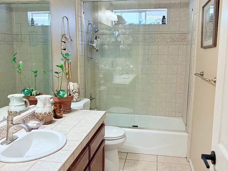 709 Bozanich Cir #B — Photo 14