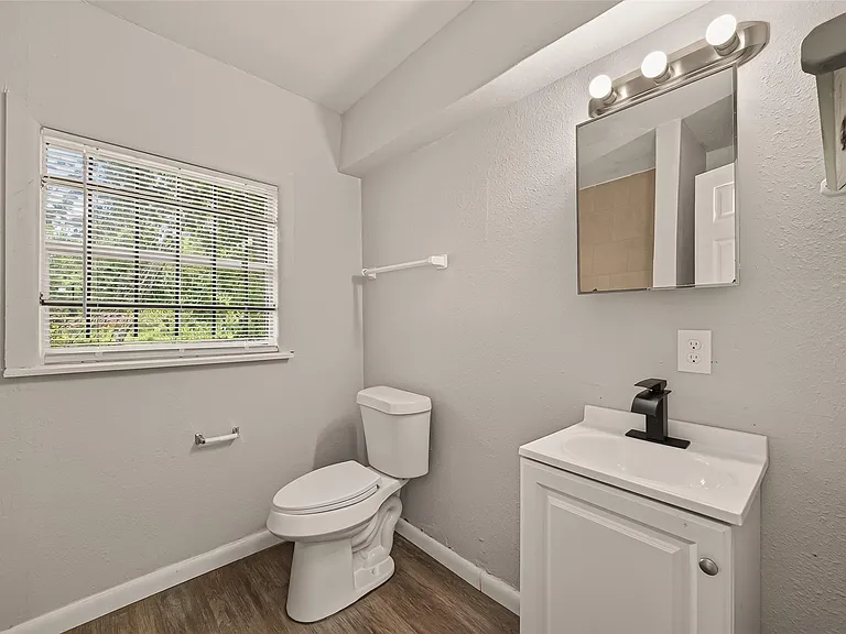3815 Love St — Photo 27